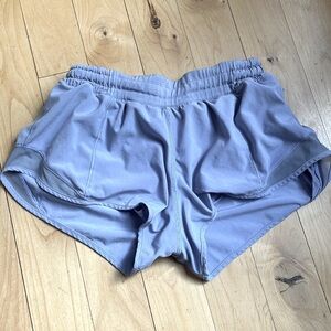 Periwinkle blue gray Lululemon hotty hot running shorts 4